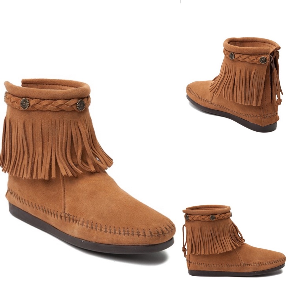 Minnetonka Fringe Back Zip Boots. - Picture 1 of 8